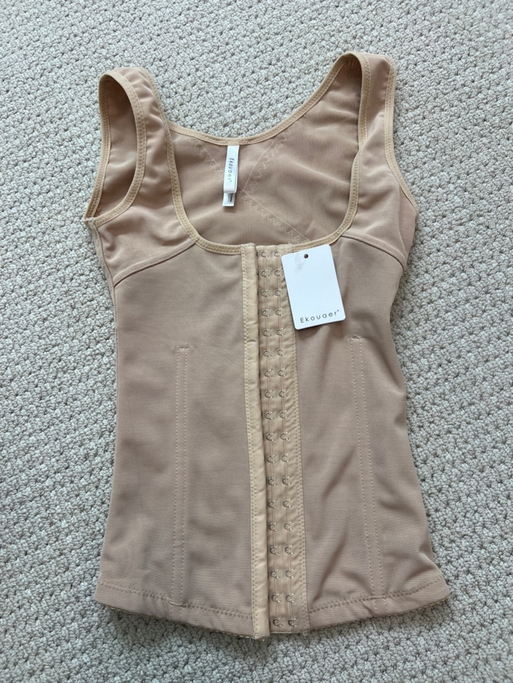 NWT corset shapewear size 4 posture corrector